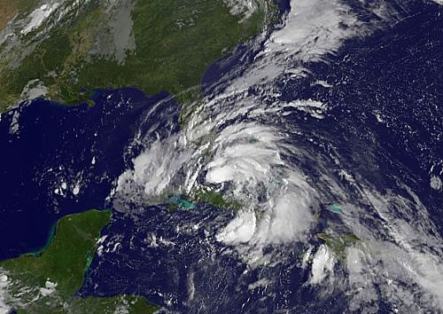 Tempestade tropical 'Isaac' se aproxima da Flórida