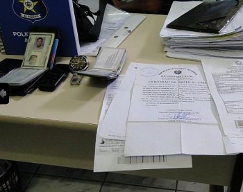 Polícia prende trio acusado de fraude em benefícios do INSS
