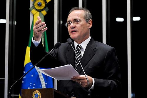 Renan parabeniza presidenta Dilma por redução na tarifa energética