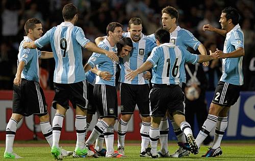 Argentina comemorando o gol