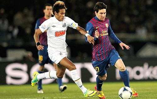 Neymar e Messi estarão frente a frente neste ano novamente pela Bola de Ouro