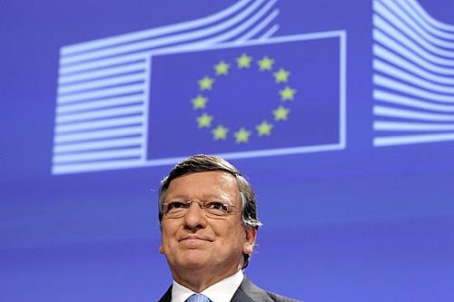 O presidente da Comissão Europeia, José Manuel Barroso, celebra a premiação em Bruxelas nesta sexta-feira (12)