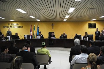 Sessão marcou eleição de Amélio à presidência do TCE