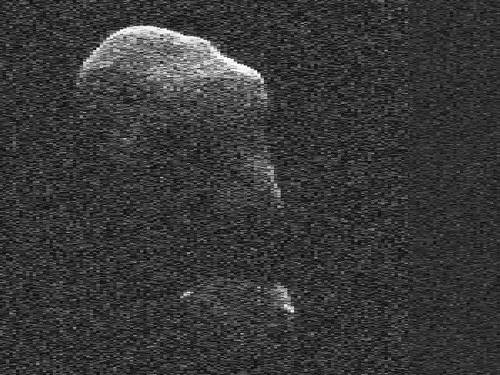 O asteroide Tutatis visto nesta terça-feira pelo radar do observatório radioastronômico de Goldstone, do Laboratório de Propulsão a Jato (JPL) da Nasa