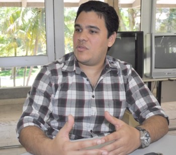Professor Leandro, escolhido para ser um dos quatro membros 'elite' da empresa no Brasil