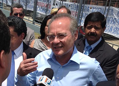 Renan promete aos novos prefeitos que estarão em Brasília à disposição de todos, independentemente de sigla partidária