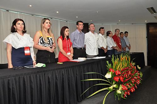 Senador Renan e outros nomes expressivos do PMDB participaram da convenção estadual