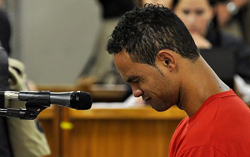 Bruno chora durante depoimento no terceiro dia do julgamento
