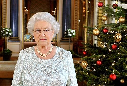 A Rainha Elizabeth II durante sua mensagem de Natal de 2012