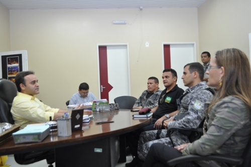 Prefeitura e Força Nacional discutem melhorias para segurança