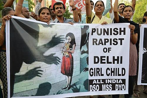 Indianos protestam após estupro de criança