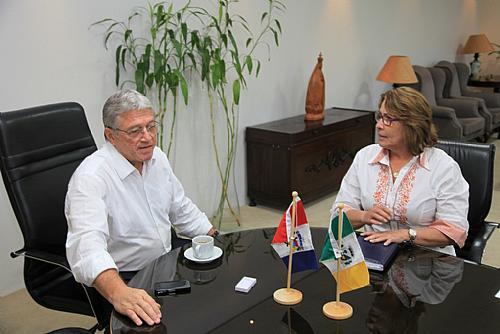 Um novo encontro entre a prefeita Célia Rocha e o governador Teotônio Vilela está marcado para acontecer em 15 dias.