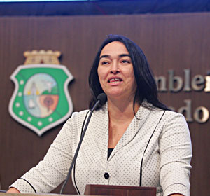 A deputada Silvana Oliveira lamentou o fato de o País permitir eventos como a Marcha da Maconha, que, segundo ela, incentiva o uso de drogas