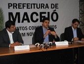 Vice-prefeito, Marcelo Palmeira, prefeito Rui Palmeira e Secretário Municipal de Saúde, João Marcelo