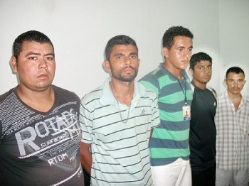 As prisões aconteceram no Conjunto Habitacional Brisa do Lago, periferia do município de Arapiraca.