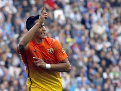 Alexis Sánchez vive temporada ruim no Barcelona