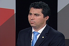 Marcos Rogério votou pela admissibilidade da proposta