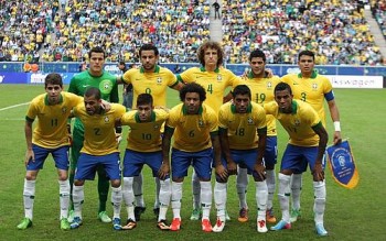A seleção brasileira posada antes do amistoso com a França
