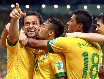 Fred, destruidor, faz dois gols e Brasil atropela a Espanha no Maracanã
