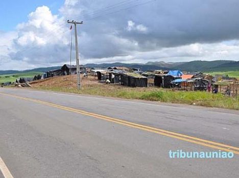 Centenas de famílias ocuparam terras pertencentes à Usina Laginha
