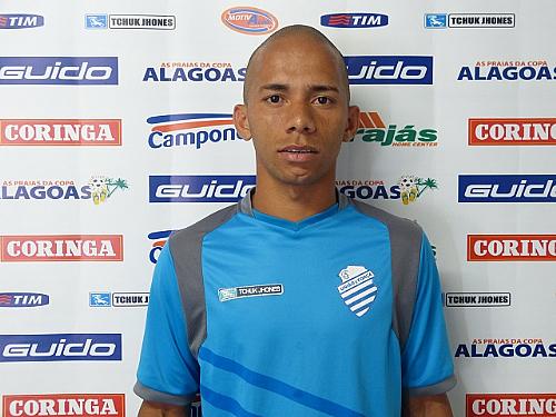 Paulo Oliveira de Souza Júnior, ou Paulinho, tem 25 anos e é natural de Belém/PA.