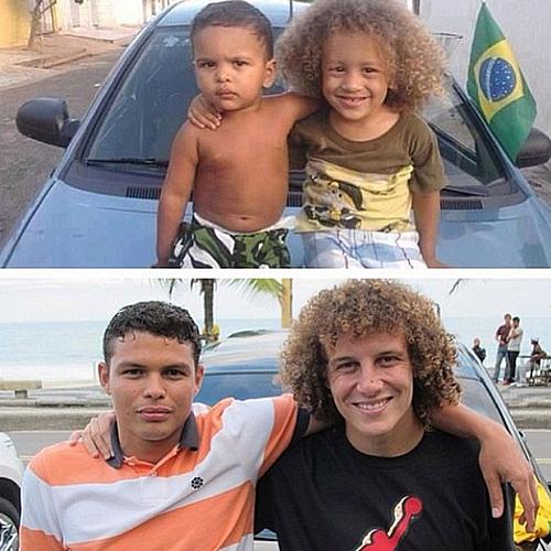 Davi Luiz e Thiago Silva repetem a pose de foto que fez sucesso na web