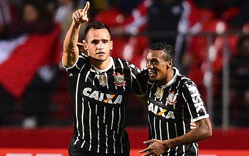Corinthians ganha do São Paulo