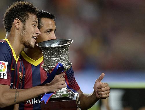 Neymar conquista o seu primeiro titulo com a camisa do Barça