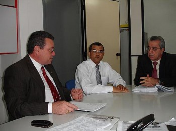 Corregedor e Domingos Neto com juiz que responde por Flexeiras e Joaquim Gomes
