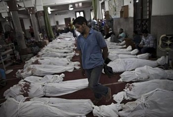 Balanços dão conta de que ao menos 500 civis morreram em todo o país, segundo o porta-voz do governo, Mohamed Fathallah. O ministério do Interior informou a morte de 43 policiais.