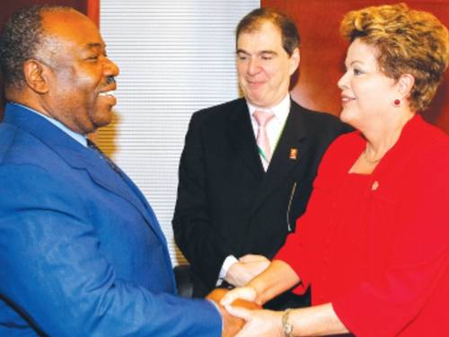 Dilma com o presidente do Gabão, Ali Bongo: anistia de US$ 3,5 milhões para o Gabão, país que há 46 anos vive sob a ditadura
