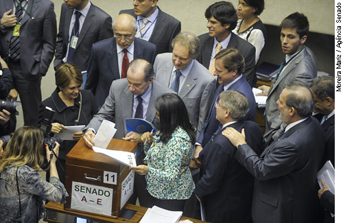 Congresso Nacional mantém vetos de Dilma