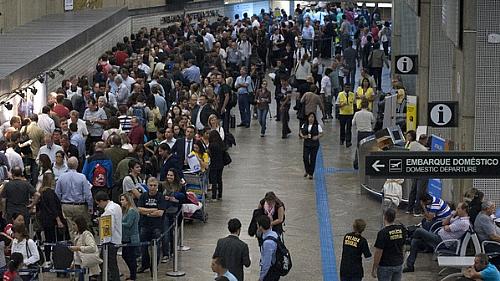 Aeroporto de Cumbiba, em Guarulhos, local onde a Polícia Federal costuma apreender estrangeiros por tráfico - crime que mais provoca expulsão do Brasil