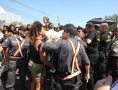 Rock in Rio: entrada do público tem princípio de tumulto; pessoas passam mal e saem carregadas