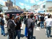 Servidores da saúde protestam em Maceió