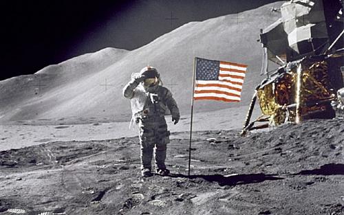O novo software considera que as fotos da missão Apollo, como a acima, são verdadeiras