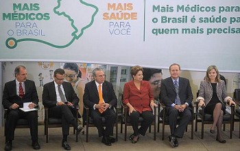 Michel Temer (vice-presidente), Dilma e senador Renan na solenidade