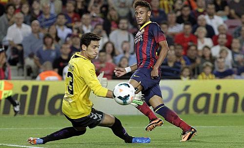 Neymar dando show no Barça