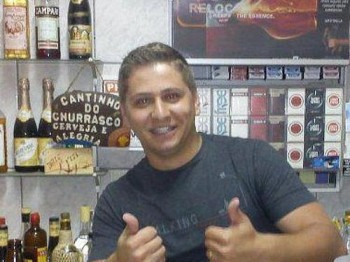 Ewerton de Castro Nogueira, 25 anos, morreu após ser espancado na madrugada de 24 de novembro
