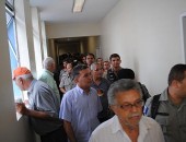 Militares ocupam prédio da ALE e pedem CPI do Brasil Mais Seguro