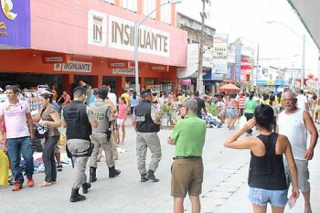 Policiais voltam a circular nas ruas de Maceió