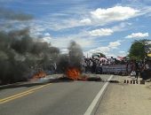 Moradores da região realizaram um protesto na BR 316