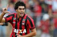 Bruno Mendes comemora gol na Libertadores