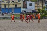 Arapiraca realiza I Torneio de Futebol de Areia neste sábado