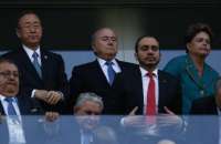 Dilma Rousseff ao lado de outras autoridades, como o presidente da Fifa, Joseph Blatter, e o secretário-Geral da ONU, Ban Ki-Moon