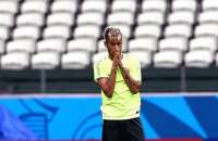 Neymar durante treino em Fortaleza da seleção brasileira