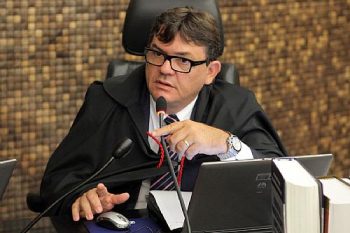 Magistrado Marcelo Tadeu entendeu que reintegração prejudicaria as 56 famílias