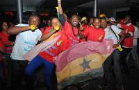 Africanos vão a Praia de Pajuçara recepcionar a seleção de Gana