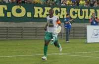 Bogé, ex-CRB, comemora gol marcado na Arena Pantanal: presente de grego