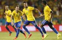Capitão do Brasil no amistoso contra a Colômbia, Neymar marcou seu 36 gol pela Seleção, sendo o quarto gol de falta